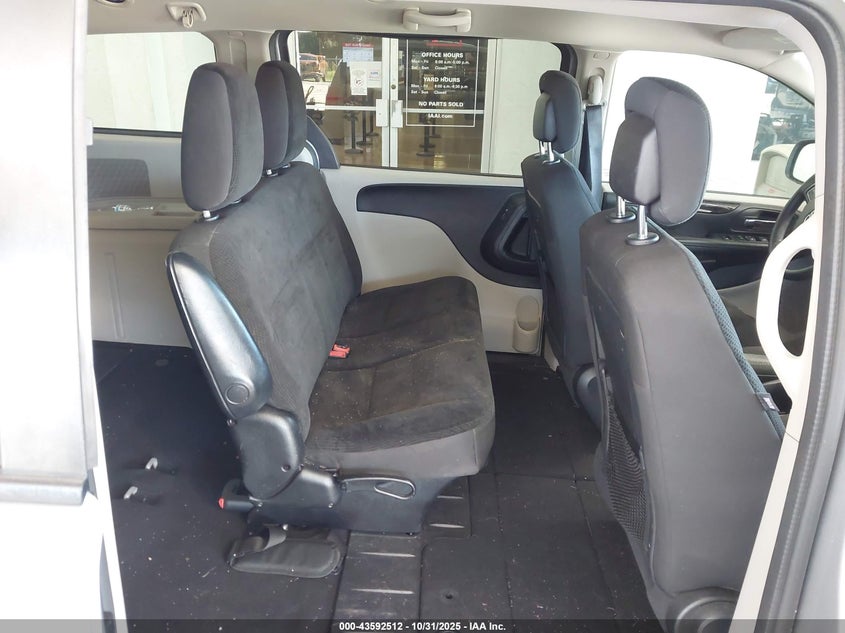 2C4RDGBGXKR789703 2019 DODGE CARAVAN photo no. 8