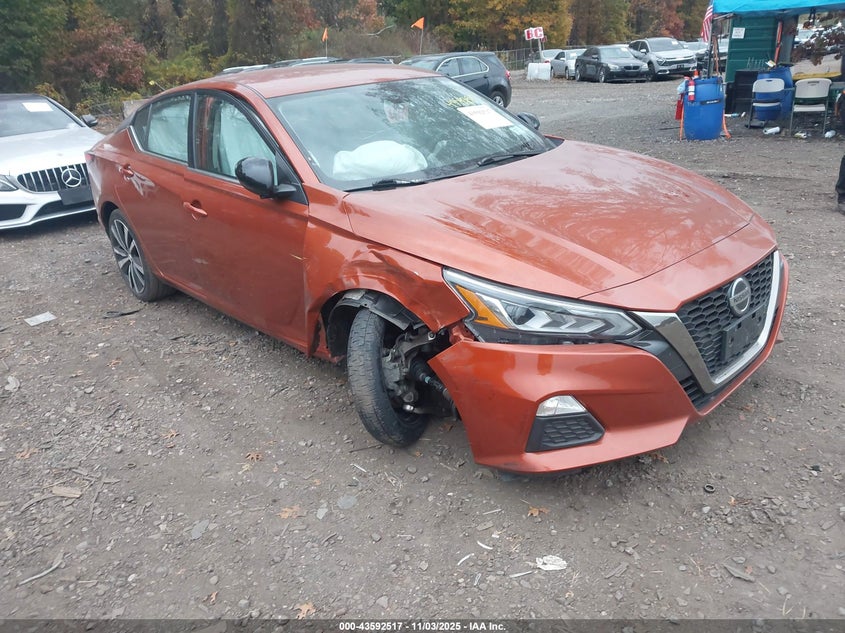 NISSAN ALTIMA SR FWD