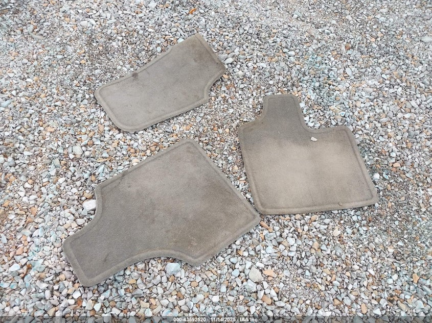 2006 Chrysler Town & Country VIN: 1A4GP45R86B760614 Lot: 43592520