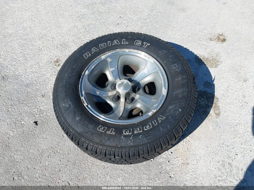 2002 Chevrolet S-10 Ls VIN: 1GCCS145628101373 Lot: 43592543