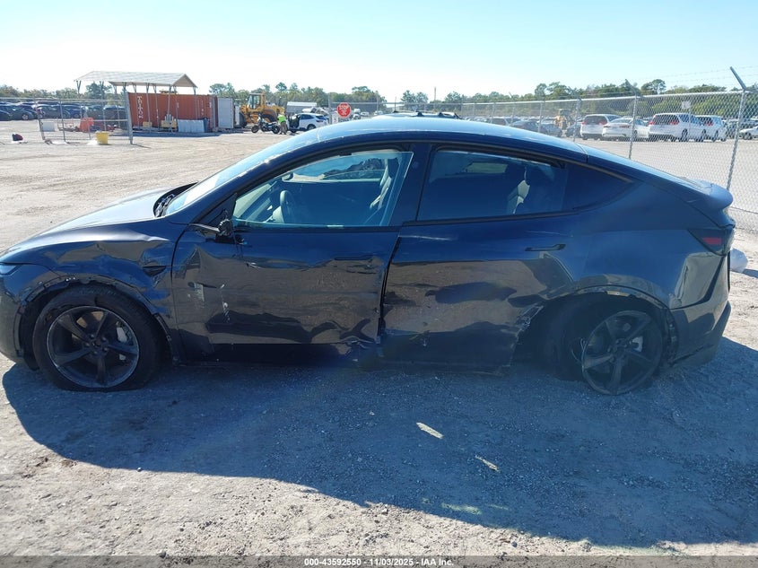 2026 Tesla Model Y Long Range Dual Motor All-Wheel Drive/Long Range Launch Series VIN: 7SAYGDEE4TA387636 Lot: 43592550