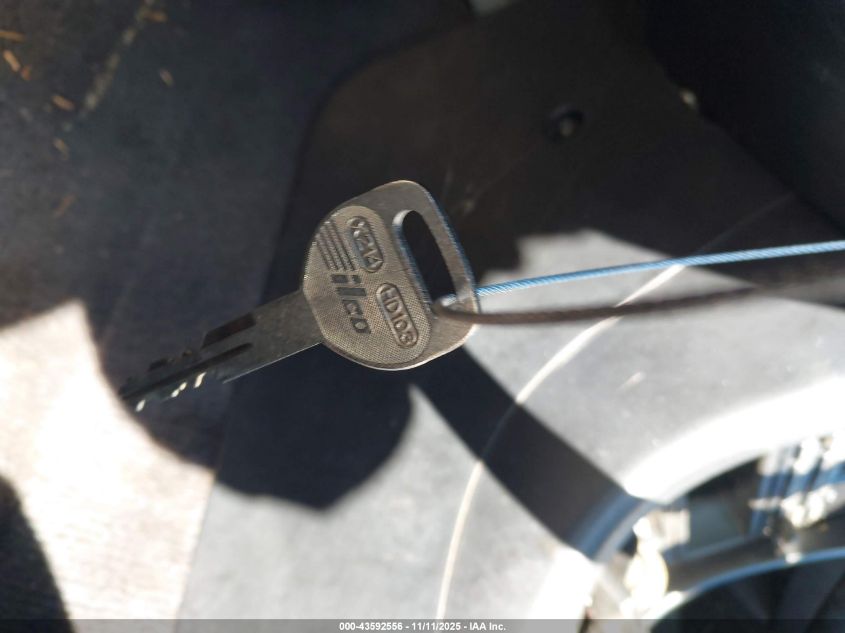 1996 Honda Prelude Si/Sr VIN: JHMBB2258TC003043 Lot: 43592556