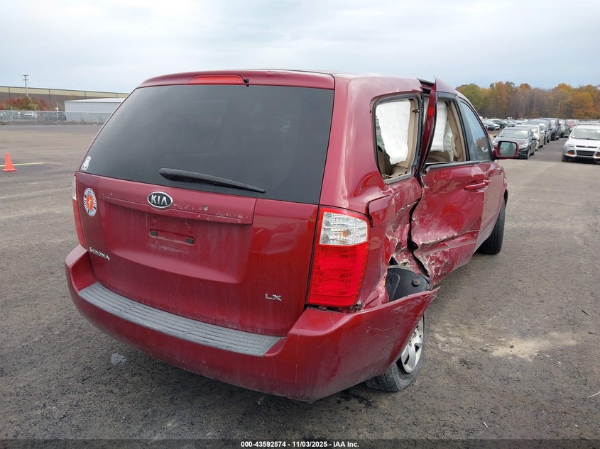 KNDMB233766057203 2006 KIA SEDONA photo no. 4