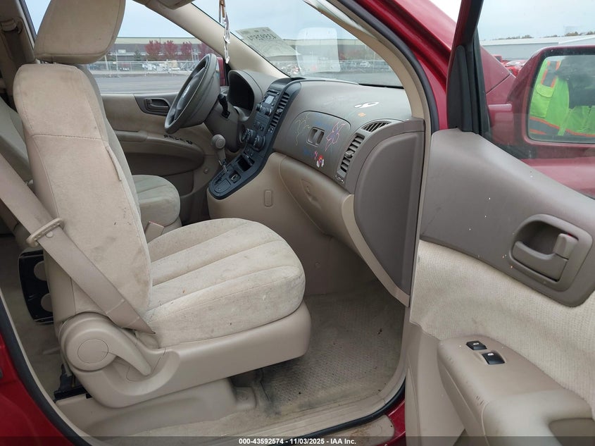 KNDMB233766057203 2006 KIA SEDONA photo no. 5