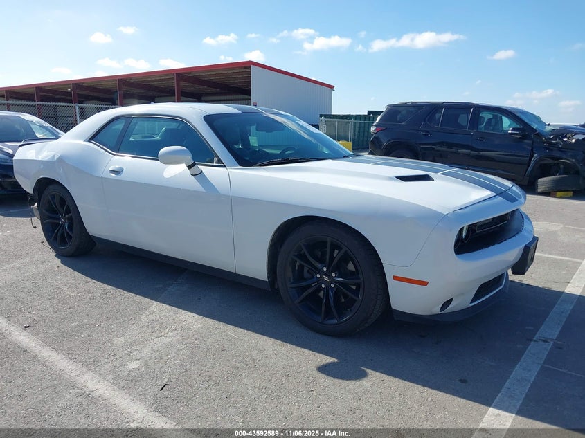DODGE CHALLENGER SXT PLUS
