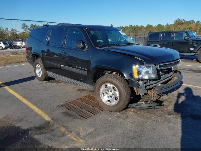 CHEVROLET SUBURBAN LT