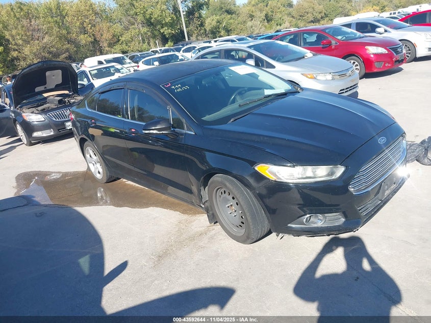 FORD FUSION SE