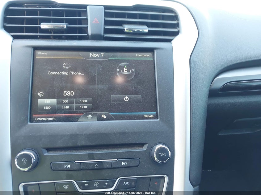 2016 Ford Fusion Se VIN: 3FA6P0H77GR258328 Lot: 43592644