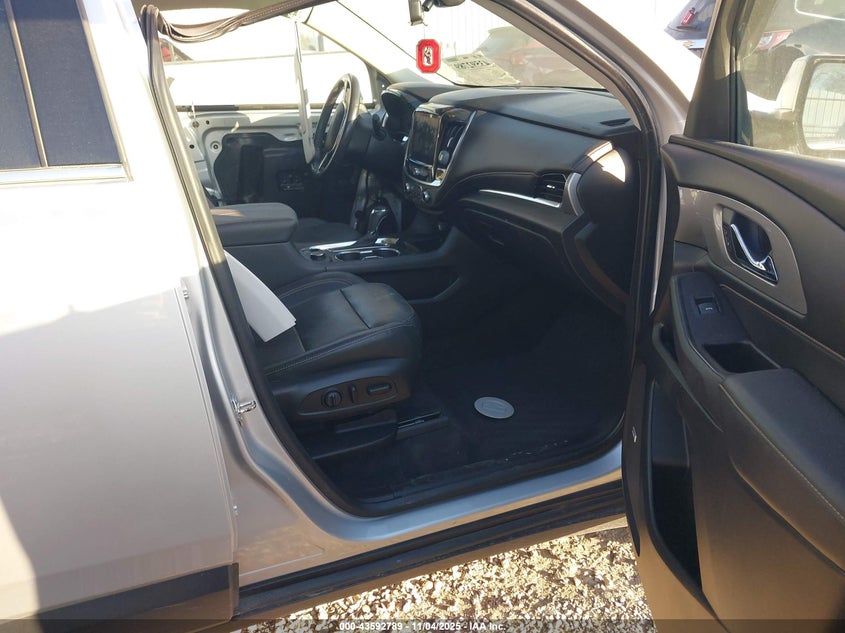 2019 CHEVROLET TRAVERSE 3LT - 1GNEVHKW2KJ273162