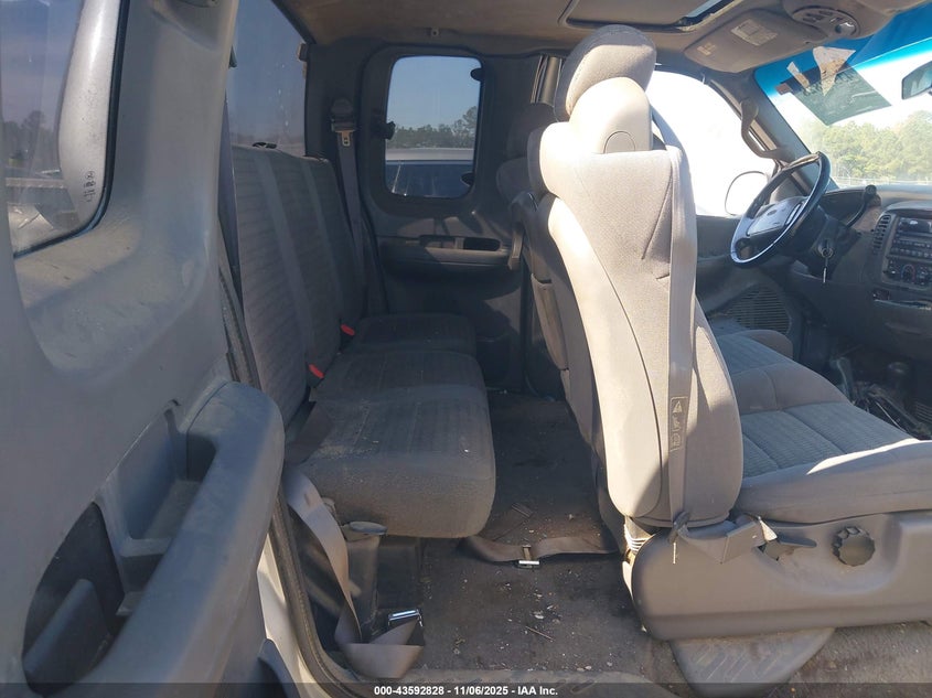 2002 Ford F-150 Lariat/Xl/Xlt VIN: 1FTRX18L42NA92842 Lot: 43592828