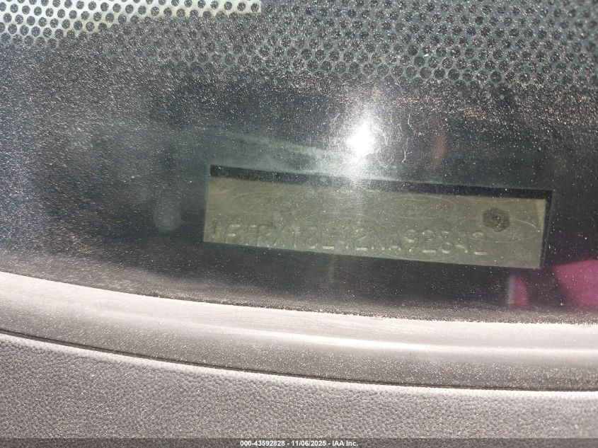 2002 Ford F-150 Lariat/Xl/Xlt VIN: 1FTRX18L42NA92842 Lot: 43592828