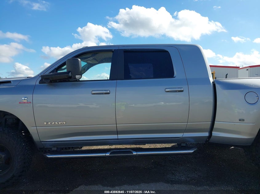 2020 Ram 3500 Big Horn 4X4 6'4 Box VIN: 3C63RRLL6LG301974 Lot: 43592845