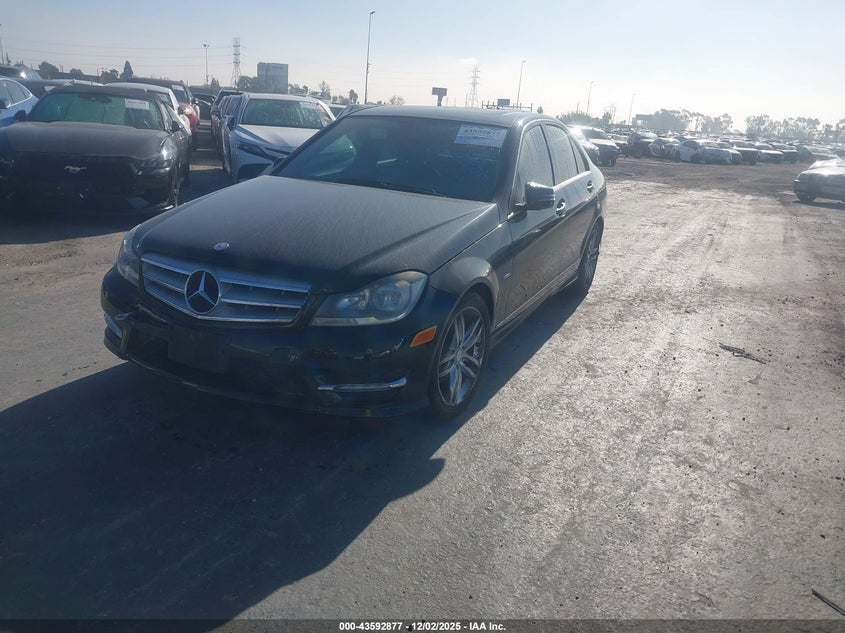 WDDGF4HB1CA648705 2012 MERCEDES-BENZ C-KLASSE photo no. 2