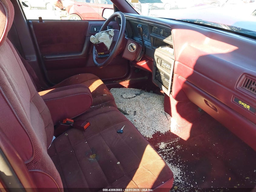 1B3XA46K0LF802725 1990 DODGE SPIRIT photo no. 5
