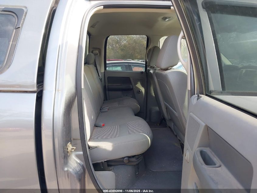 2007 Dodge Ram 1500 Slt/Trx4 Off Road/Sport VIN: 1D7HU18207J568035 Lot: 43592898