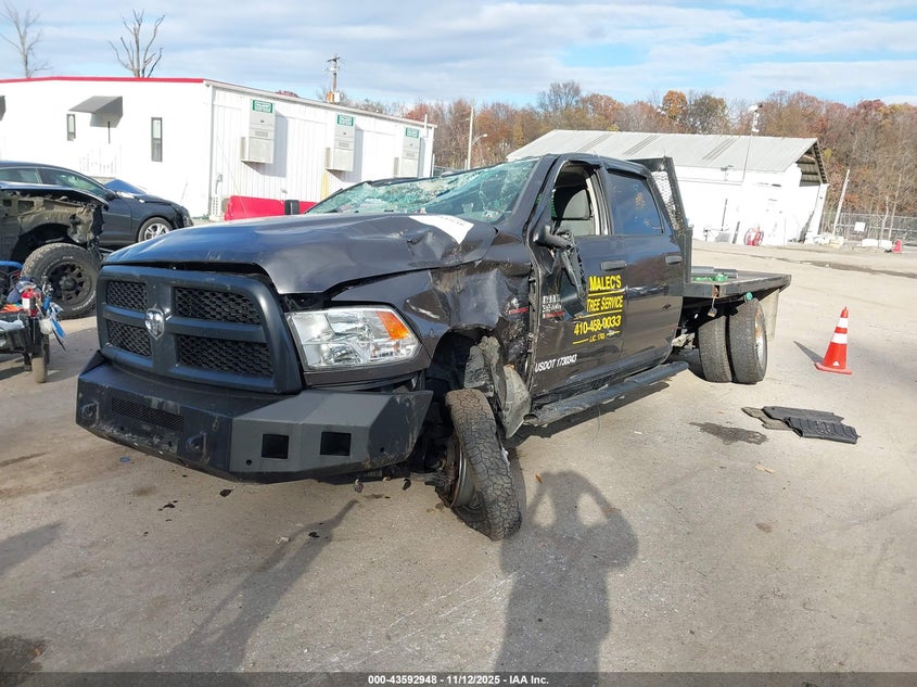 3C63RRGL8HG507511 2017 RAM 3500 photo no. 2