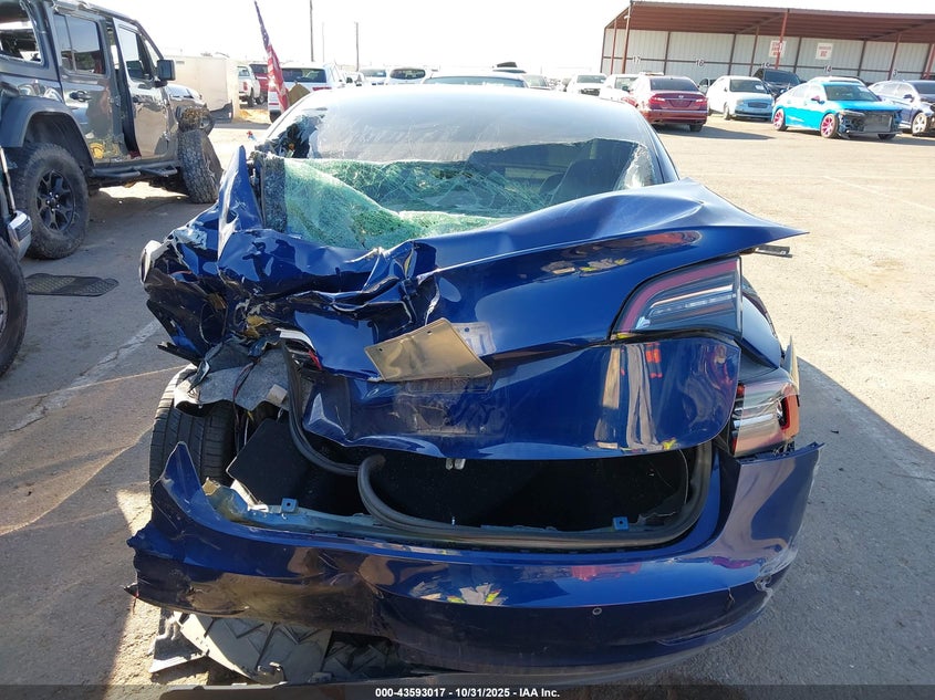 2018 Tesla Model 3 Long Range/Mid Range VIN: 5YJ3E1EA1JF125016 Lot: 43593017