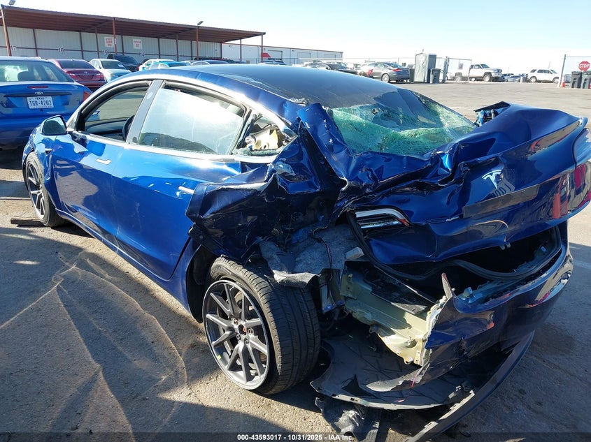 5YJ3E1EA1JF125016 2018 TESLA MODEL 3 photo no. 3