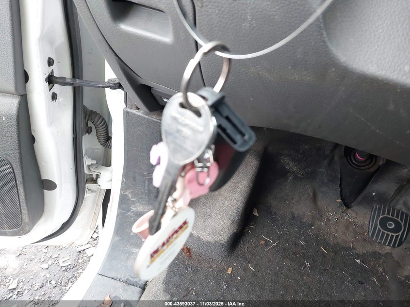 2017 Nissan Nv200 Sv VIN: 3N6CM0KN0HK697200 Lot: 43593037