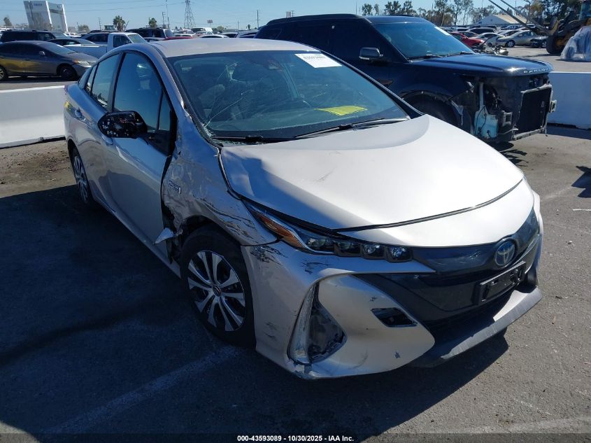 TOYOTA PRIUS PRIME LE