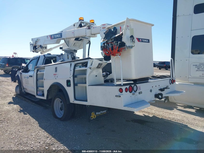 1FDUF5HTXRDA39255 2024 FORD F550 photo no. 3