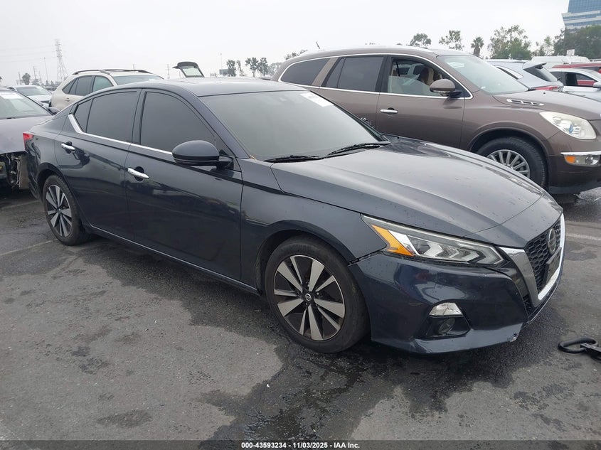 NISSAN ALTIMA SL FWD