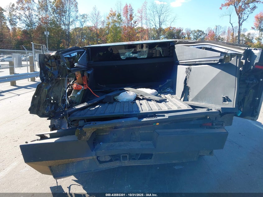 2024 Tesla Cybertruck All-Wheel Drive VIN: 7G2CEHED3RA006084 Lot: 43593301