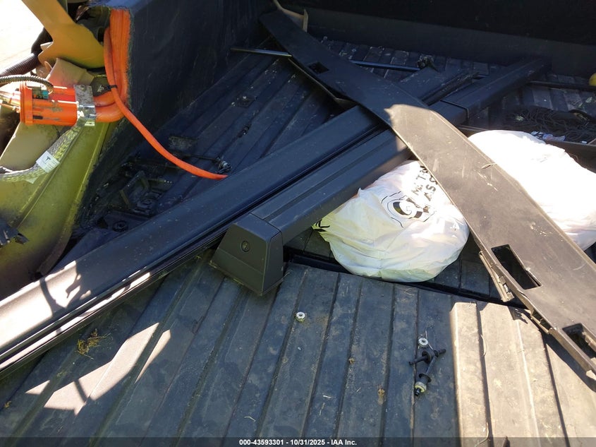 2024 Tesla Cybertruck All-Wheel Drive VIN: 7G2CEHED3RA006084 Lot: 43593301