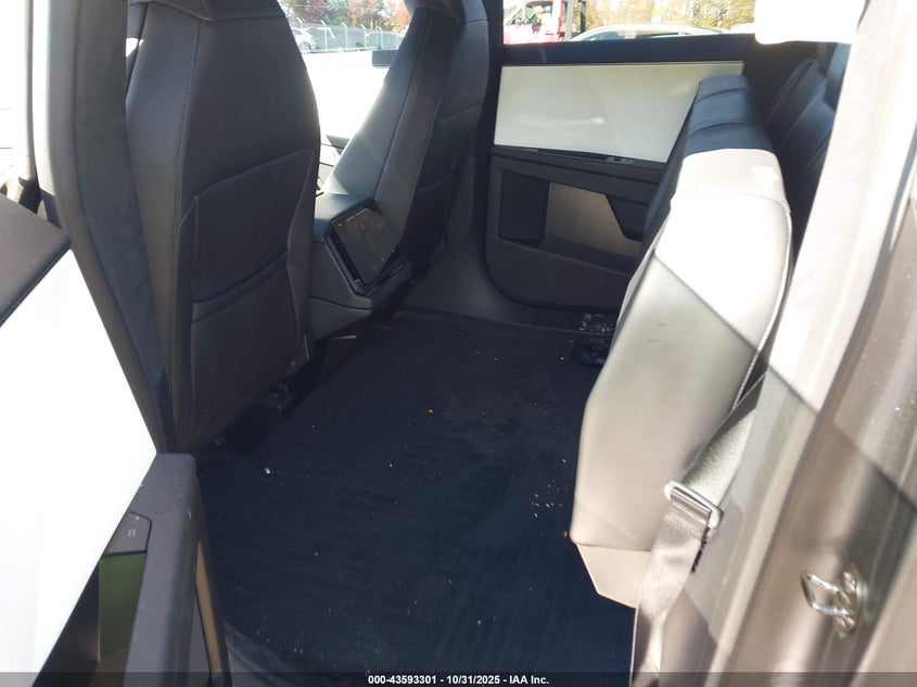 2024 Tesla Cybertruck All-Wheel Drive VIN: 7G2CEHED3RA006084 Lot: 43593301