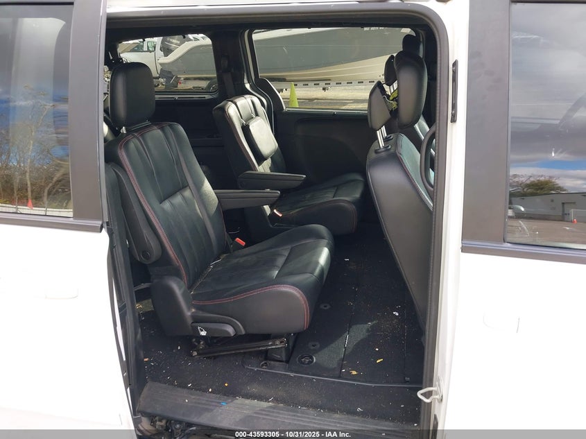 2017 Dodge Grand Caravan Gt VIN: 2C4RDGEG6HR799116 Lot: 43593305