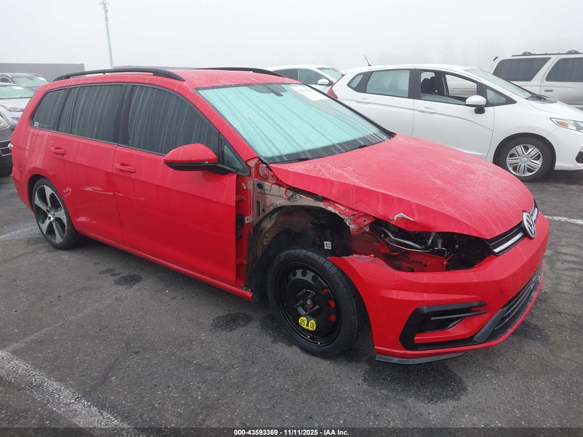 2019 VOLKSWAGEN GOLF SPORTWAGEN S - 3VW217AU1KM510290