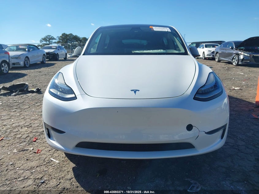 2023 Tesla Model Y Awd/Long Range Dual Motor All-Wheel Drive VIN: 7SAYGDEE9PA052958 Lot: 43593371