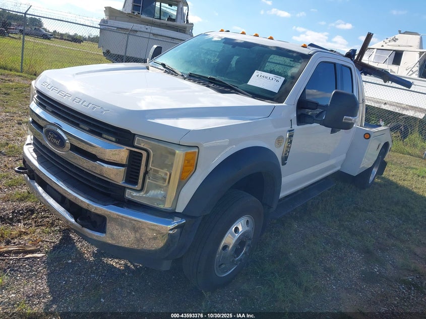 2017 Ford F-450 Chassis Xlt white truck diesel 1FD0X4GT7HEB25123 photo #3