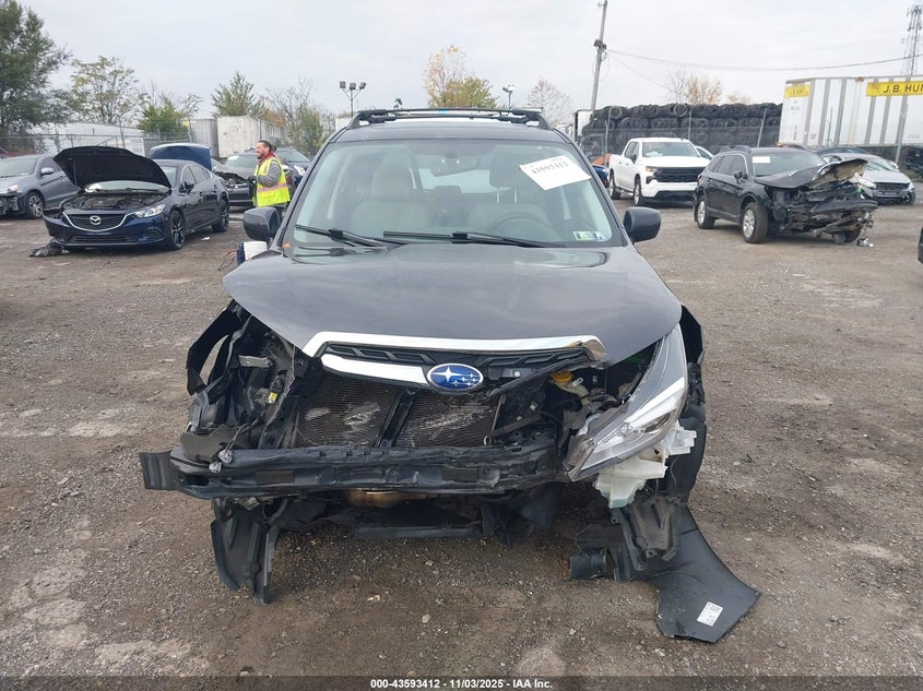 2018 SUBARU FORESTER 2.5I PREMIUM - JF2SJAEC6JH575562