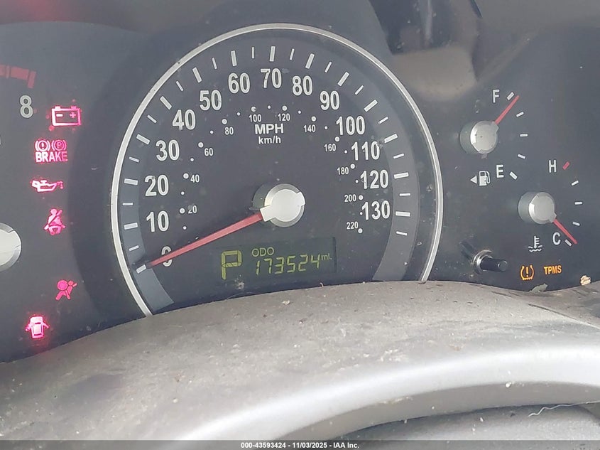 2011 Kia Sedona Lx VIN: KNDMG4C76B6379972 Lot: 43593424