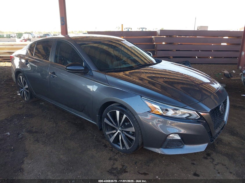 NISSAN ALTIMA SR FWD