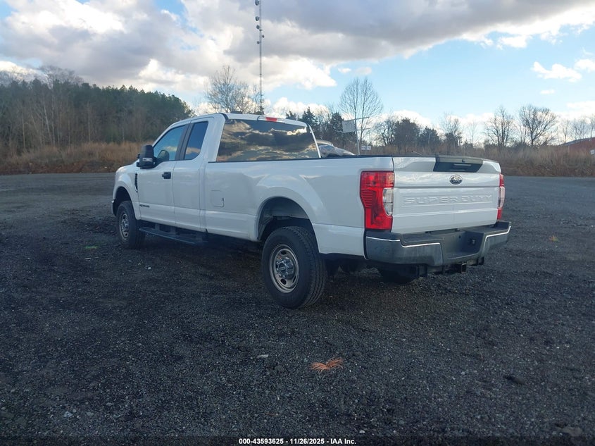 1FT7X2BT7NEF19067 2022 FORD F250 photo no. 3