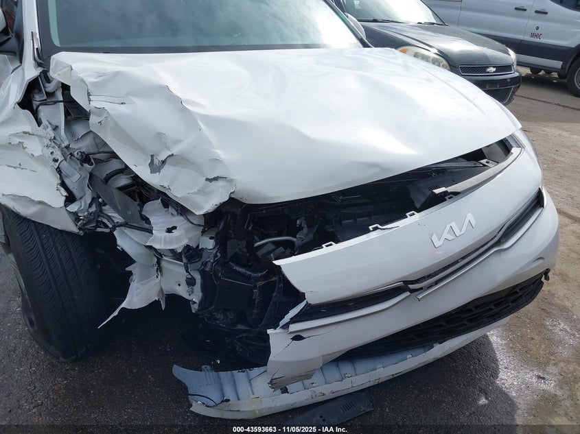 2023 KIA RIO LX - 3KPA24AD2PE584183