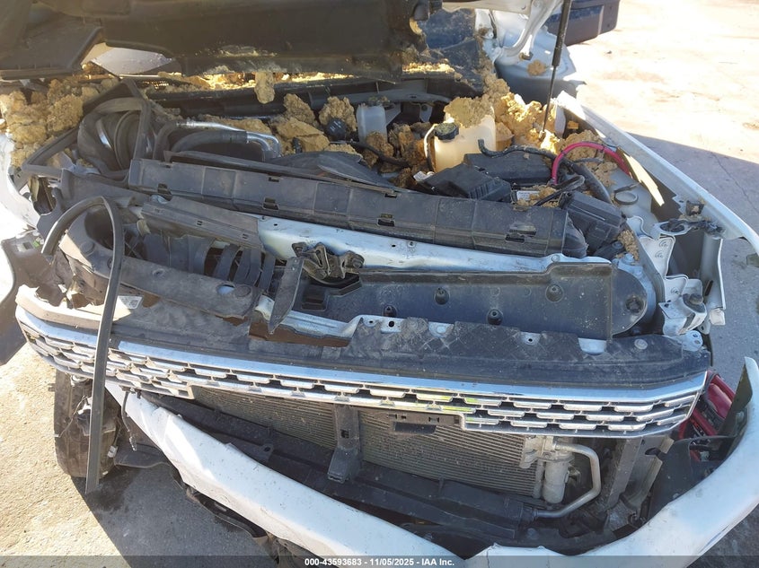 2022 GMC Sierra 3500Hd 4Wd Long Bed Denali VIN: 1GT49WEY2NF121383 Lot: 43593683