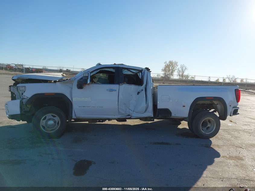 2022 GMC Sierra 3500Hd 4Wd Long Bed Denali VIN: 1GT49WEY2NF121383 Lot: 43593683