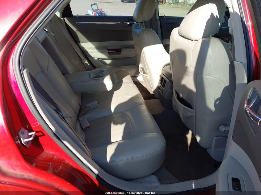 2009 Chrysler 300C Hemi VIN: 2C3LA63TX9H572015 Lot: 43593836