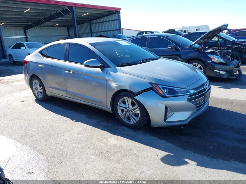 HYUNDAI ELANTRA SEL