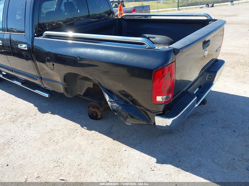 2006 Dodge Ram 1500 Slt/Trx4 Off Road/Sport VIN: 1D7HU18226S633623 Lot: 43593859