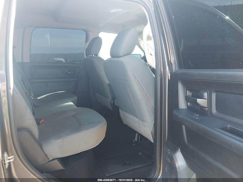 2018 Ram 1500 Express 4X2 5'7 Box VIN: 3C6RR6KT3JG250490 Lot: 43593871