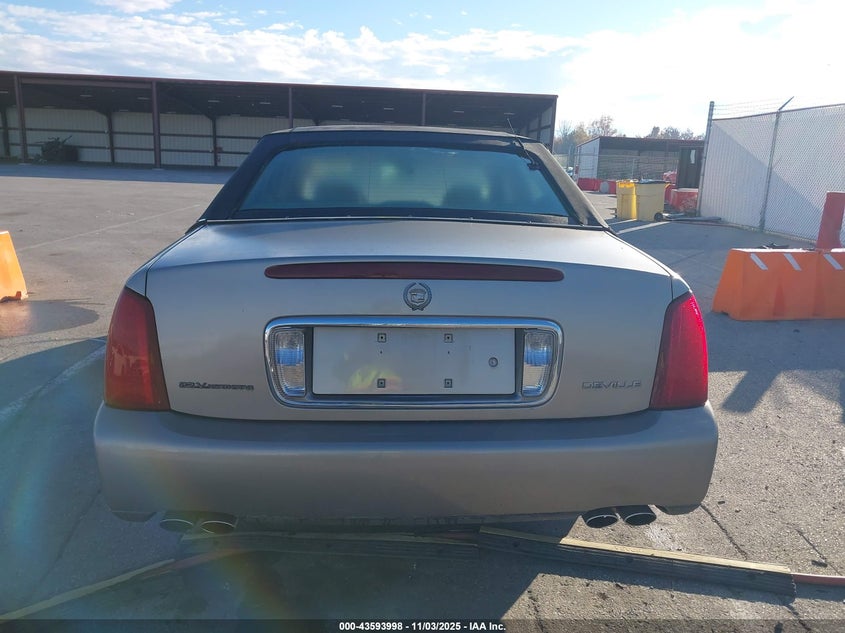 2001 Cadillac Deville Standard W/W20 VIN: 1G6KD54Y11U222327 Lot: 43593998