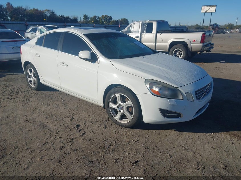 VOLVO S60 T5/T5 PLATINUM/T5 PREMIER/T5 PREMIER PLUS