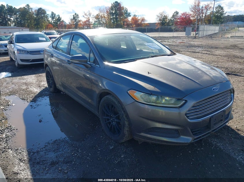 FORD FUSION SE