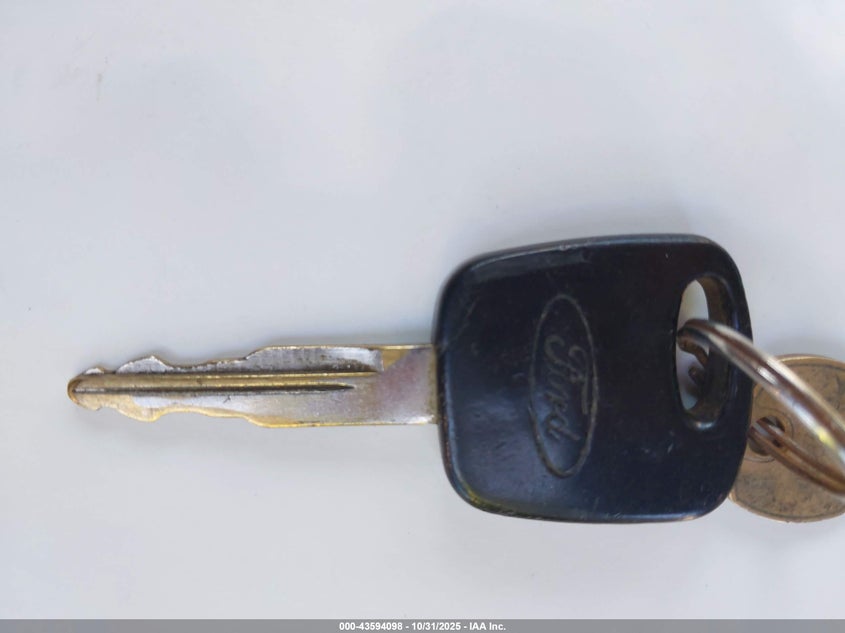 2000 Ford Ranger Super Cab VIN: 1FTZR15V4YPB11757 Lot: 43594098