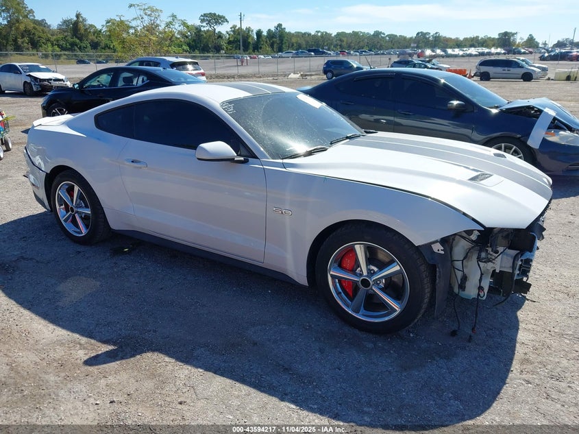 FORD MUSTANG GT