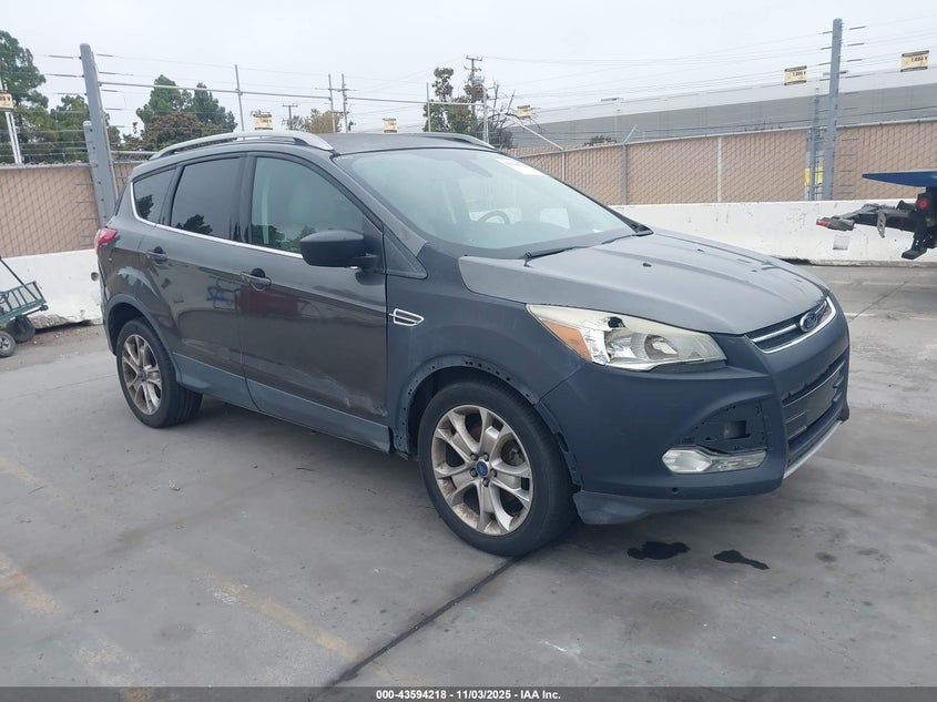FORD ESCAPE TITANIUM
